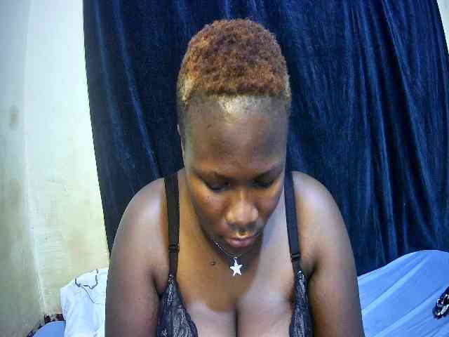 sweet-boobies webcam