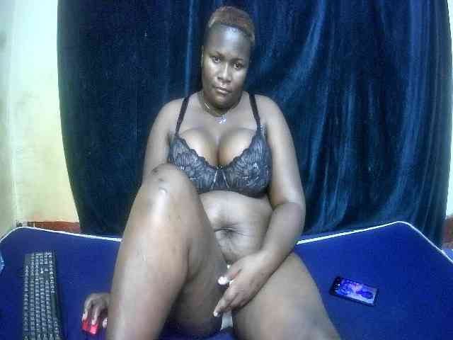 sweet-boobies webcam