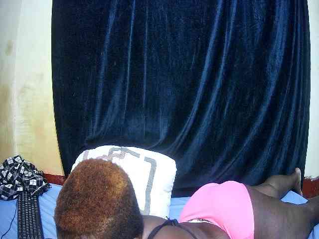 sweet-boobies webcam