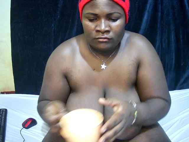 sweet-boobies webcam