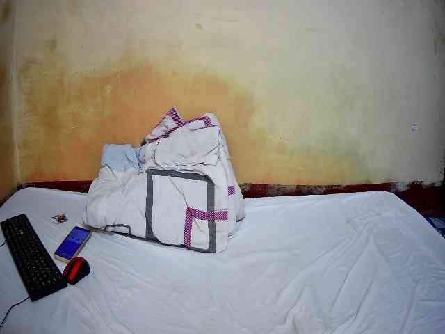 sweet-boobies webcam