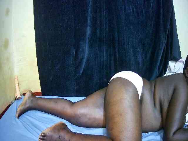 sweet-boobies webcam