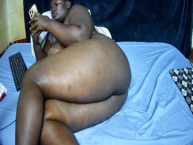 sweet-boobies webcam