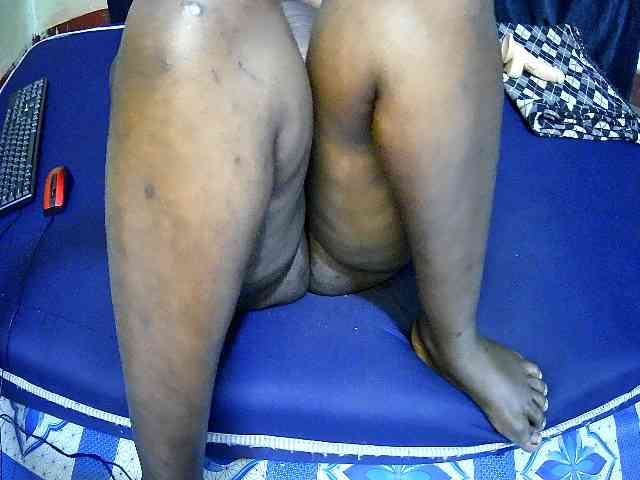 sweet-boobies webcam