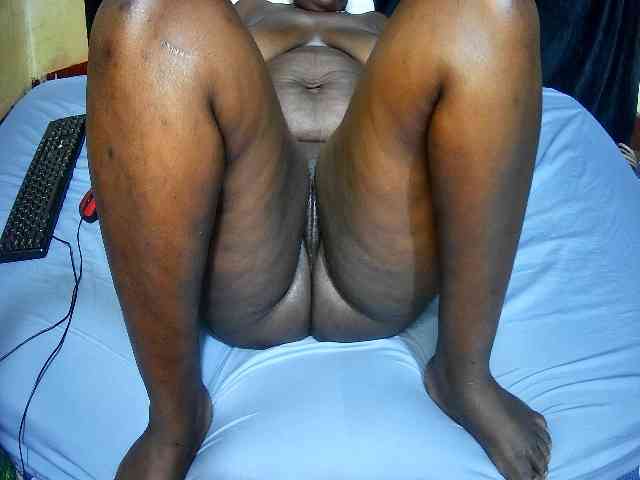 sweet-boobies webcam