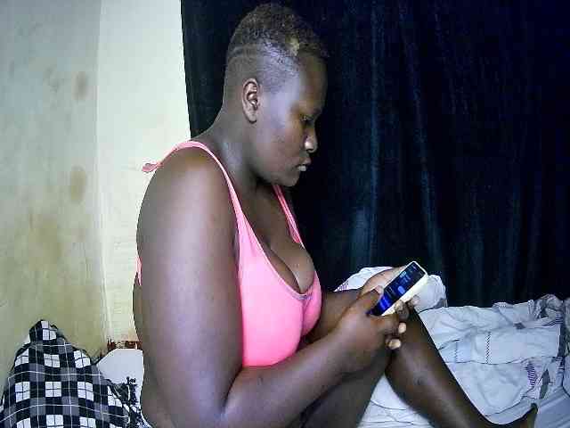 sweet-boobies webcam