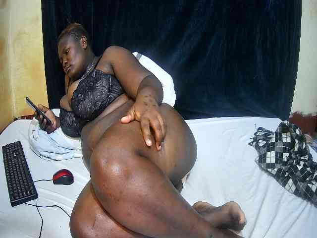 sweet-boobies webcam