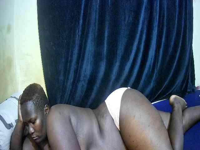 sweet-boobies webcam