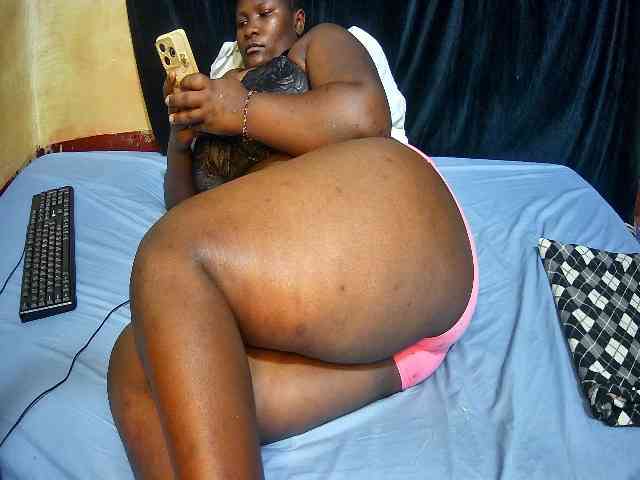 sweet-boobies webcam