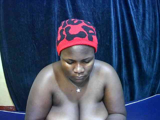 sweet-boobies webcam