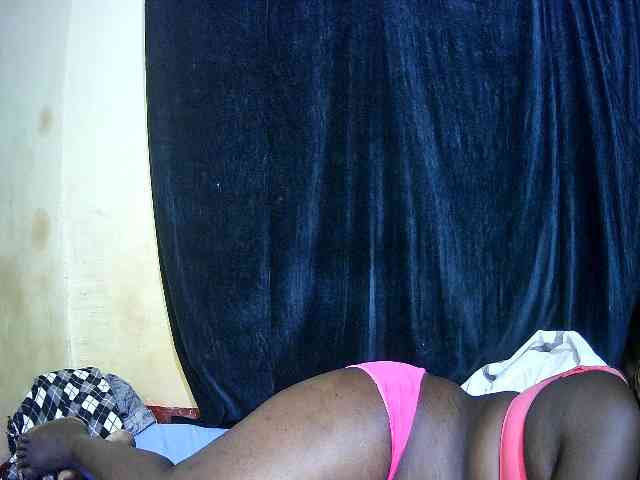 sweet-boobies webcam