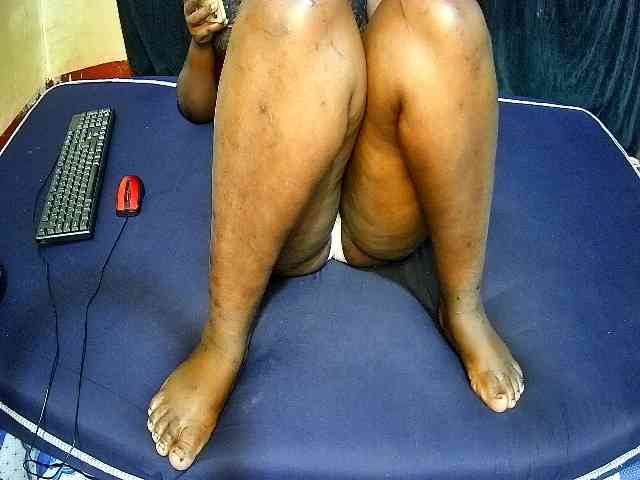 sweet-boobies webcam