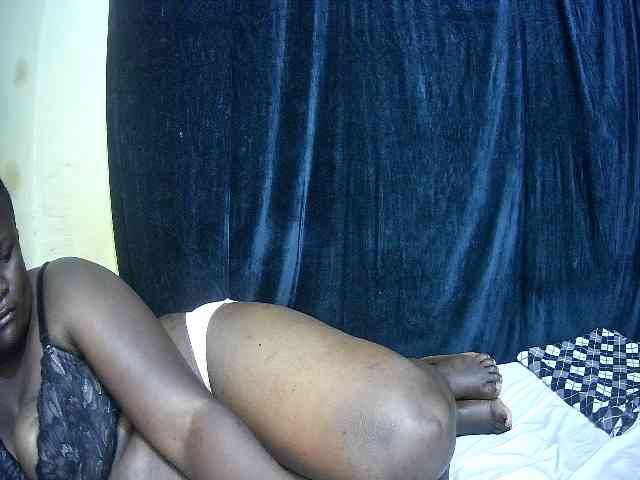 sweet-boobies webcam