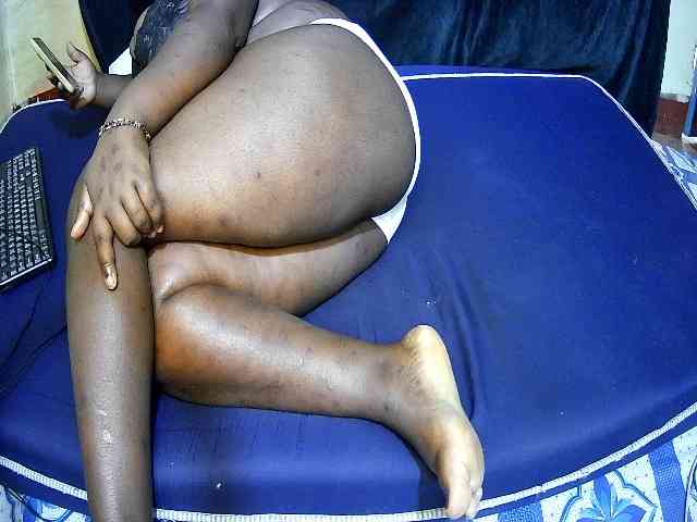 sweet-boobies webcam