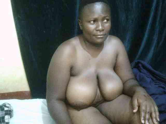 sweet-boobies webcam