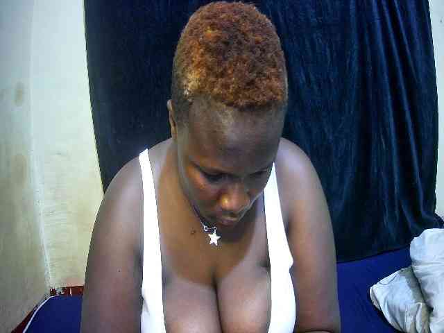 sweet-boobies webcam