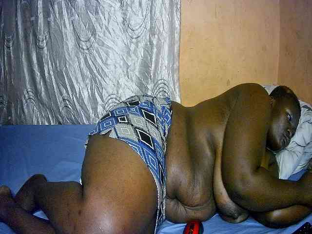 sweet-boobies webcam