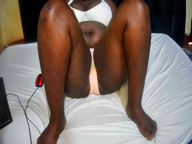 sweet-boobies webcam