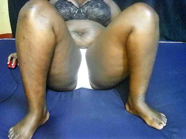 sweet-boobies webcam