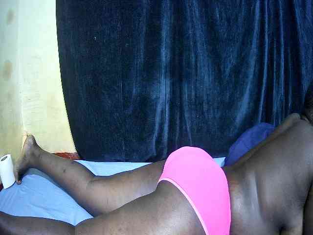 sweet-boobies webcam