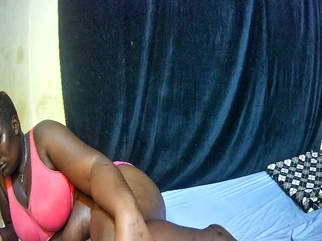 sweet-boobies webcam