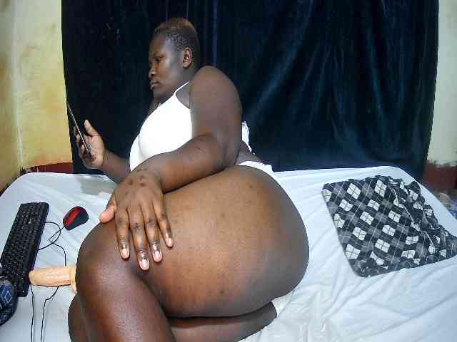 sweet-boobies webcam