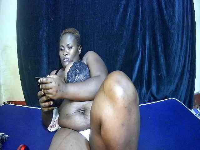 sweet-boobies webcam