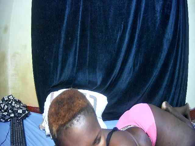 sweet-boobies webcam