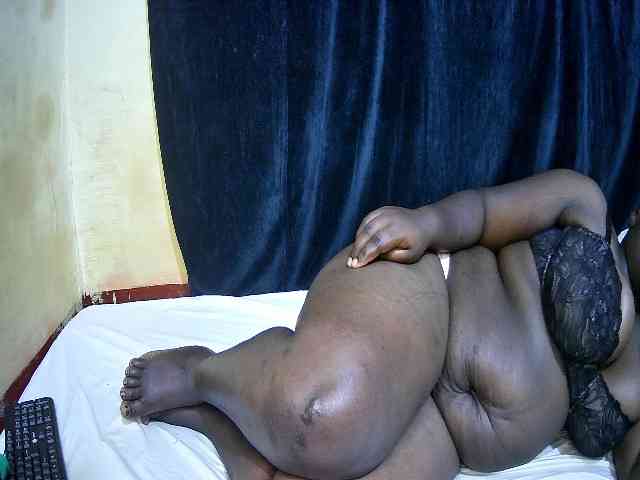 sweet-boobies webcam