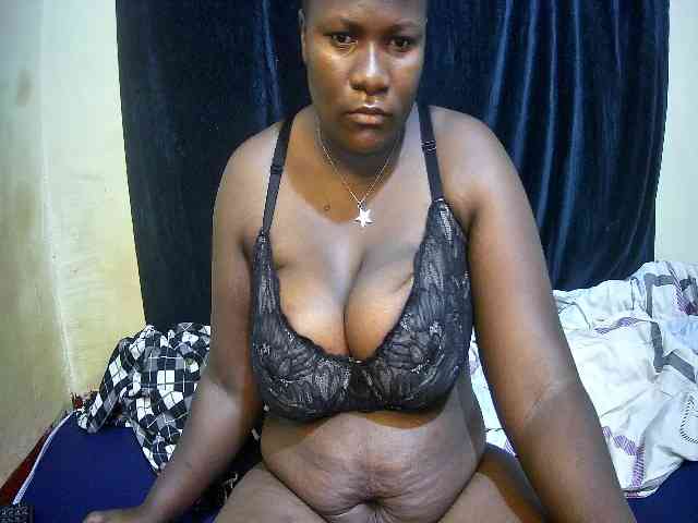 sweet-boobies webcam