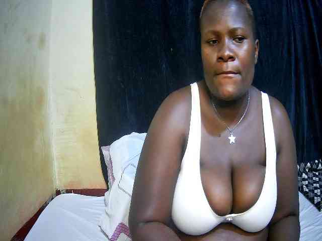 sweet-boobies webcam