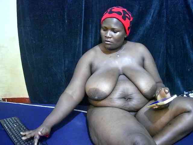 sweet-boobies webcam