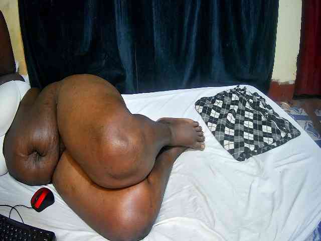 sweet-boobies webcam