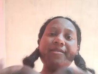 Eirondra-valeen Porn Show