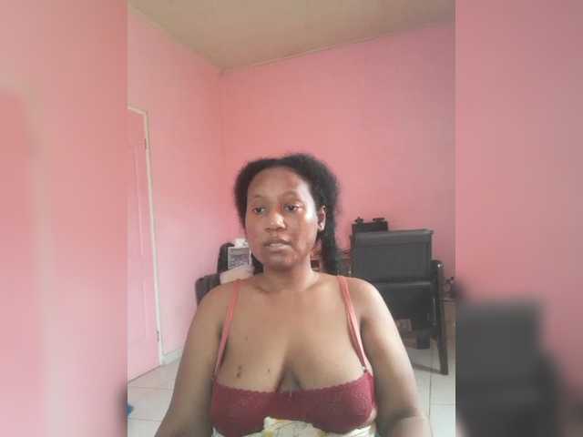 Eirondra-valeen – webcam model profile photo