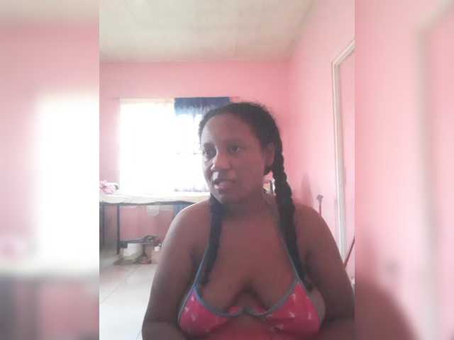 Eirondra-valeen's BongaCams show and profile