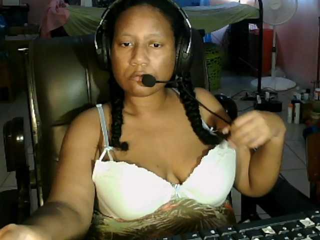 Eirondra-valeen's BongaCams show and profile