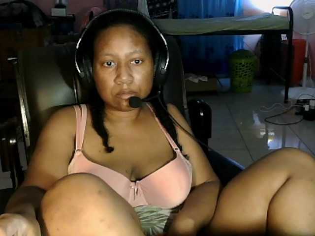 Eirondra-valeen's BongaCams show and profile