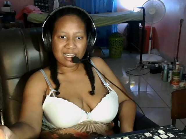 Eirondra-valeen's BongaCams show and profile