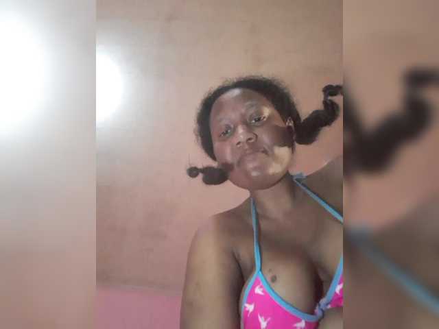 Eirondra-valeen's BongaCams show and profile