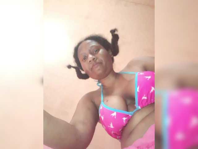 Eirondra-valeen's BongaCams show and profile