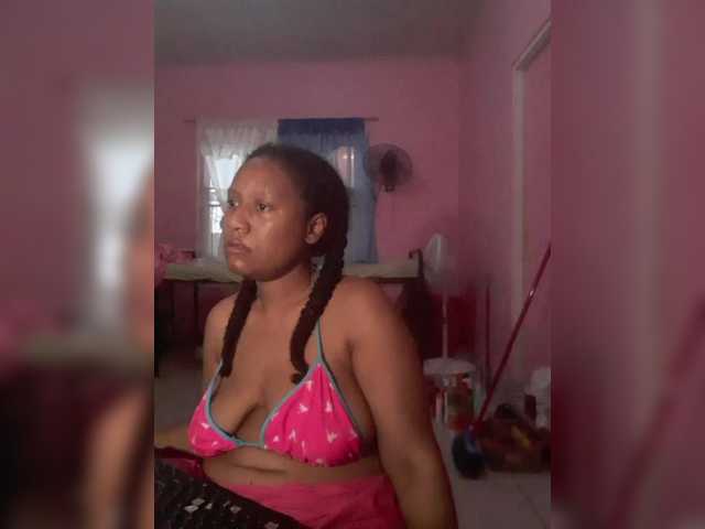 Eirondra-valeen's BongaCams show and profile