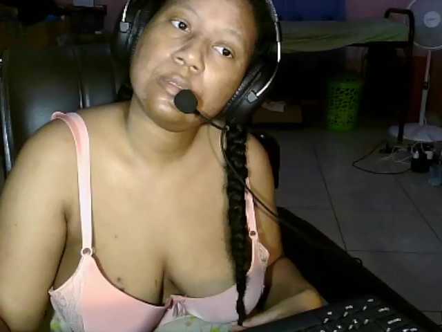 Eirondra-valeen – webcam model profile photo