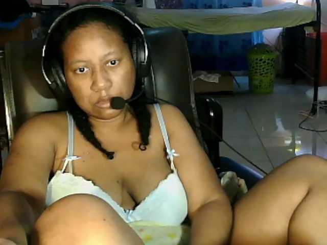 Eirondra-valeen's BongaCams show and profile