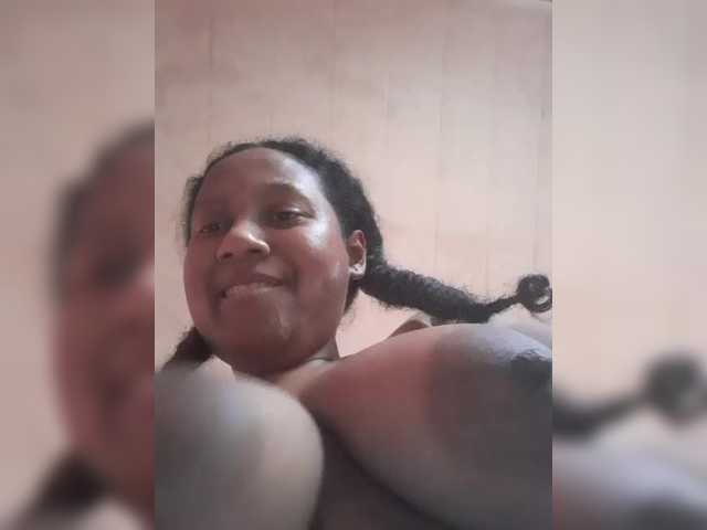 Eirondra-valeen from BongaCams is Freechat