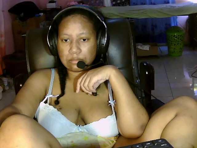 Eirondra-valeen's BongaCams show and profile