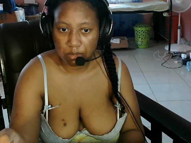 Eirondra-valeen from BongaCams is Freechat