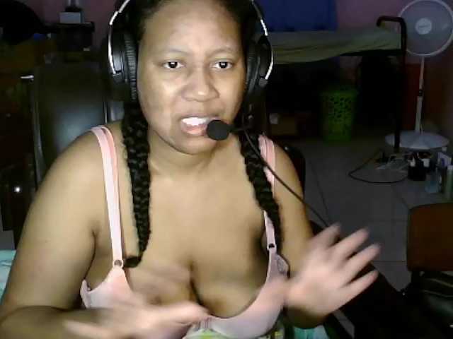 Eirondra-valeen's BongaCams show and profile