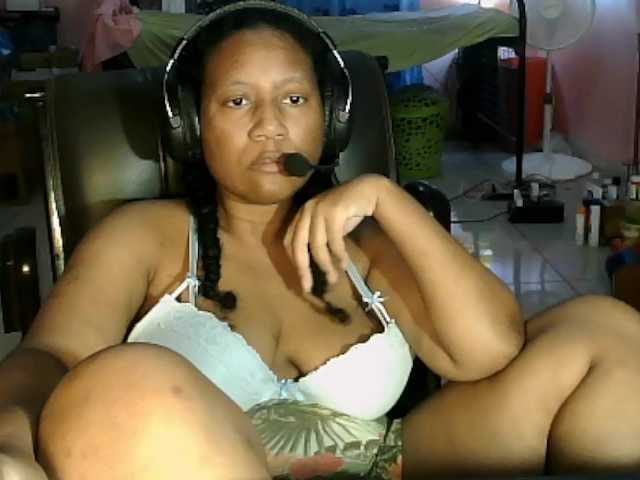 Eirondra-valeen's BongaCams show and profile