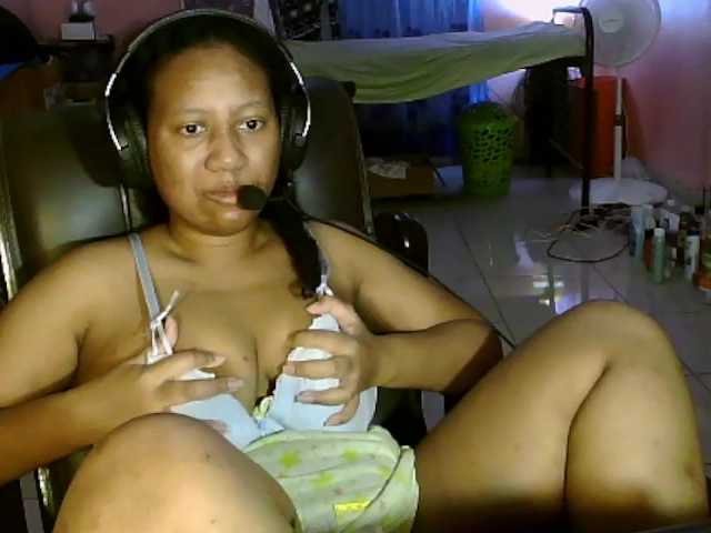 Eirondra-valeen's BongaCams show and profile